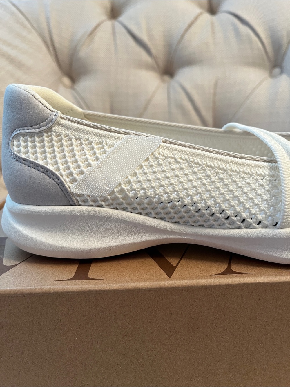 BRAND NEW Vivaia Walker Pro Mesh Hybrid Mary Jane (Isabeli) Gray/White - 8.5M - Picture 12 of 16